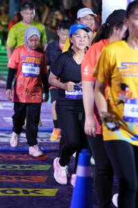 BIB: 3446, 391
                            <button type="button" onclick="openModal(26238205)" class="btn btn-primary btn-sm float-right btn-popup" data-toggle="modal" data-target=".modal-high-quality">
                        <i class="fas fa-shopping-cart"></i> Add to Cart
                    </button>
                                            <button type="button" onclick="isThisMe(26238205, true)" class="btn btn-success btn-sm float-right btn-popup btn-isme hidden" data-toggle="tooltip" data-placement="bottom" title="นี่คือรูปของคุณใช่ไหม คลิกที่นี่เพื่อเอาเข้าอัลบั้ม">
                        <i class="fas fa-plus"></i> Add to album
                    </button>
                    <button type="button" onclick="isThisMe(26238205, false)" class="btn btn-warning btn-sm float-right btn-popup btn-isnotme hidden">
                        <i class="fas fa-ban"></i> Remove from album
                    </button>